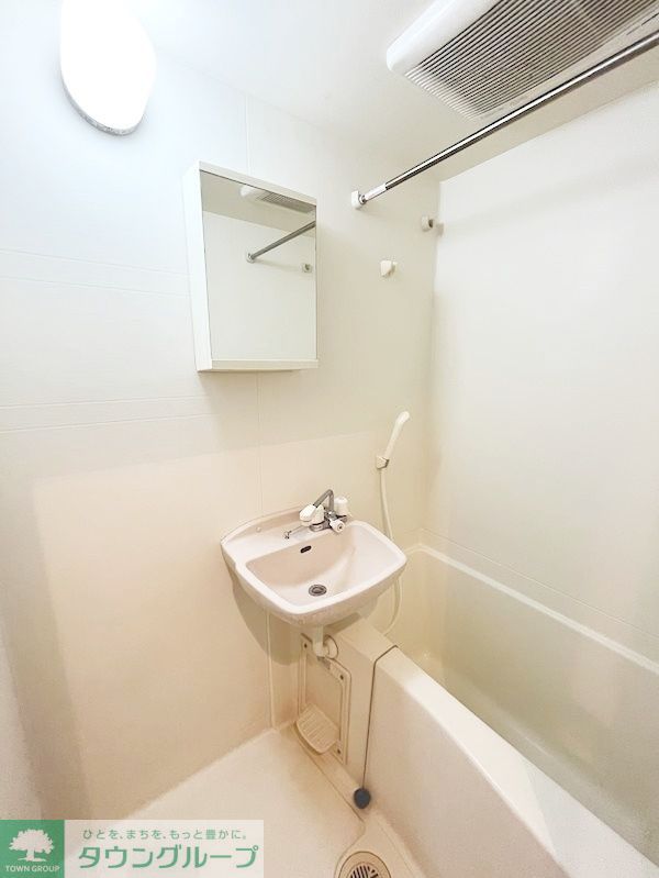 バス・シャワールーム　バス