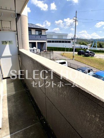 バルコニー　陽当たり良好なバルコニーです