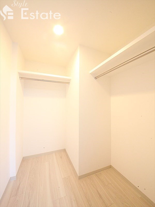 収納　ウォークインクローゼット