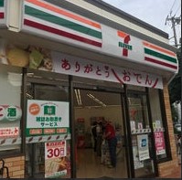 コンビニ　セブンイレブン 名古屋新栄2飯田街道店（コンビニ）まで114m