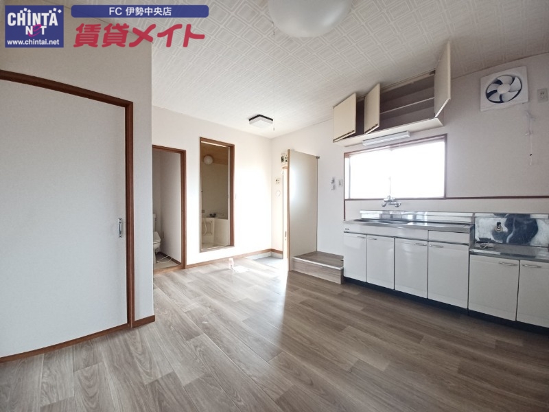 居室・リビング　同型参考写真