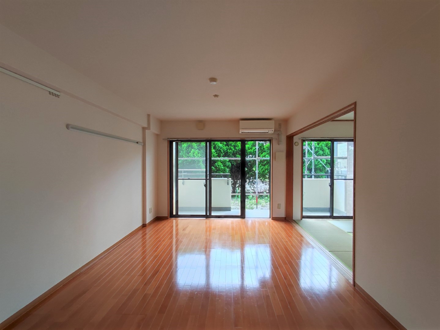 居室・リビング　他室参考写真　南向きのLDK14.4帖