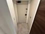 玄関　※別号室の写真です