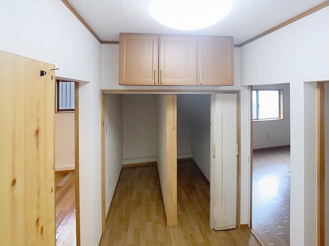 収納　現況が相違する場合は現況を優先致します。2025年6月撮影。