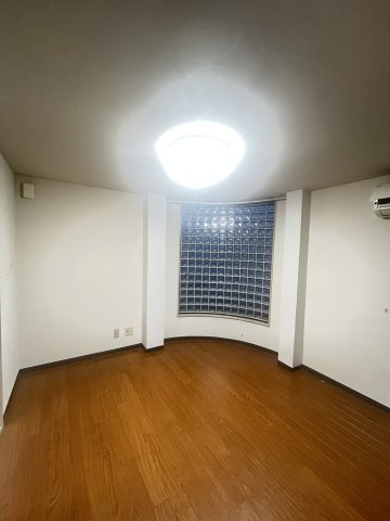 居室・リビング　居間です