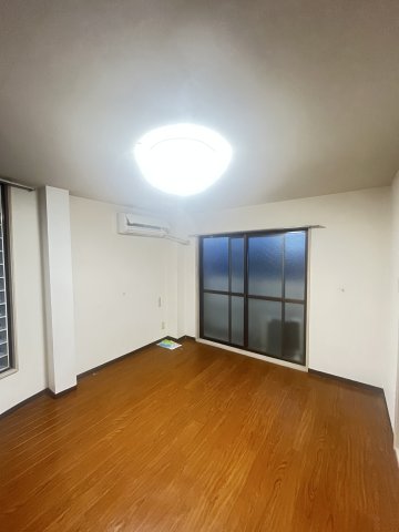 その他部屋・スペース　使い勝手のいい寝室です