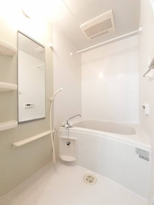 バス・シャワールーム　浴室