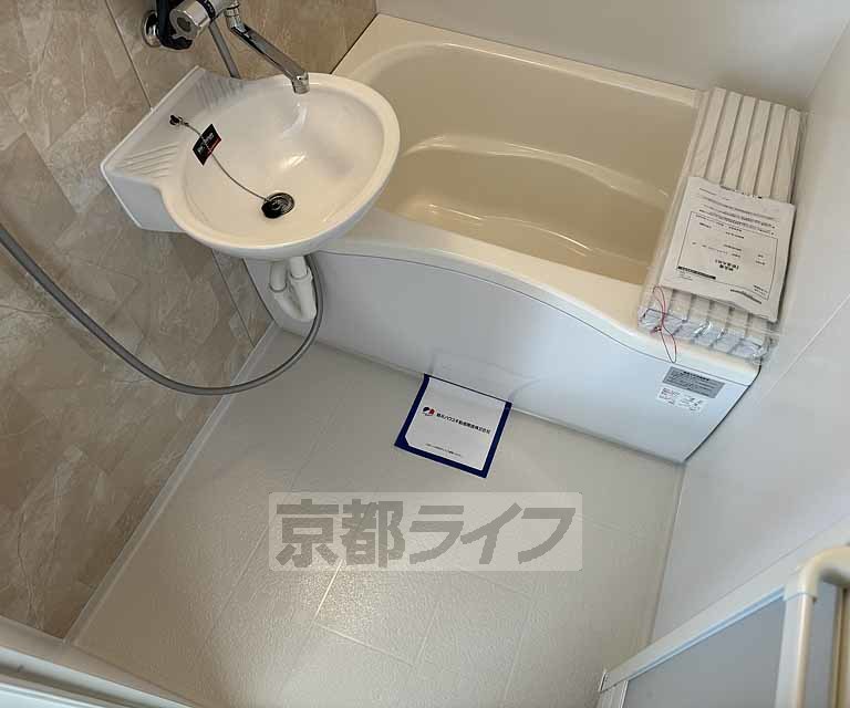 バス・シャワールーム　清潔感のあるバスルームです！