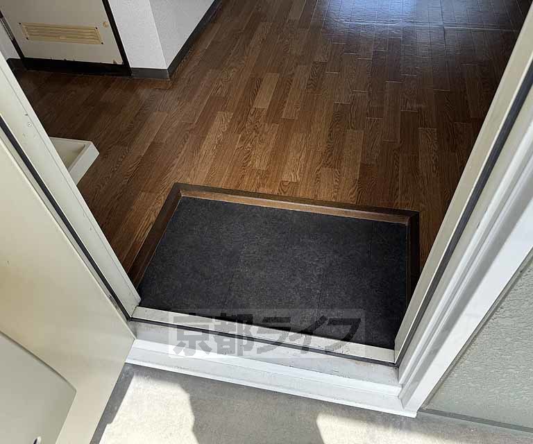 玄関　玄関部分です。