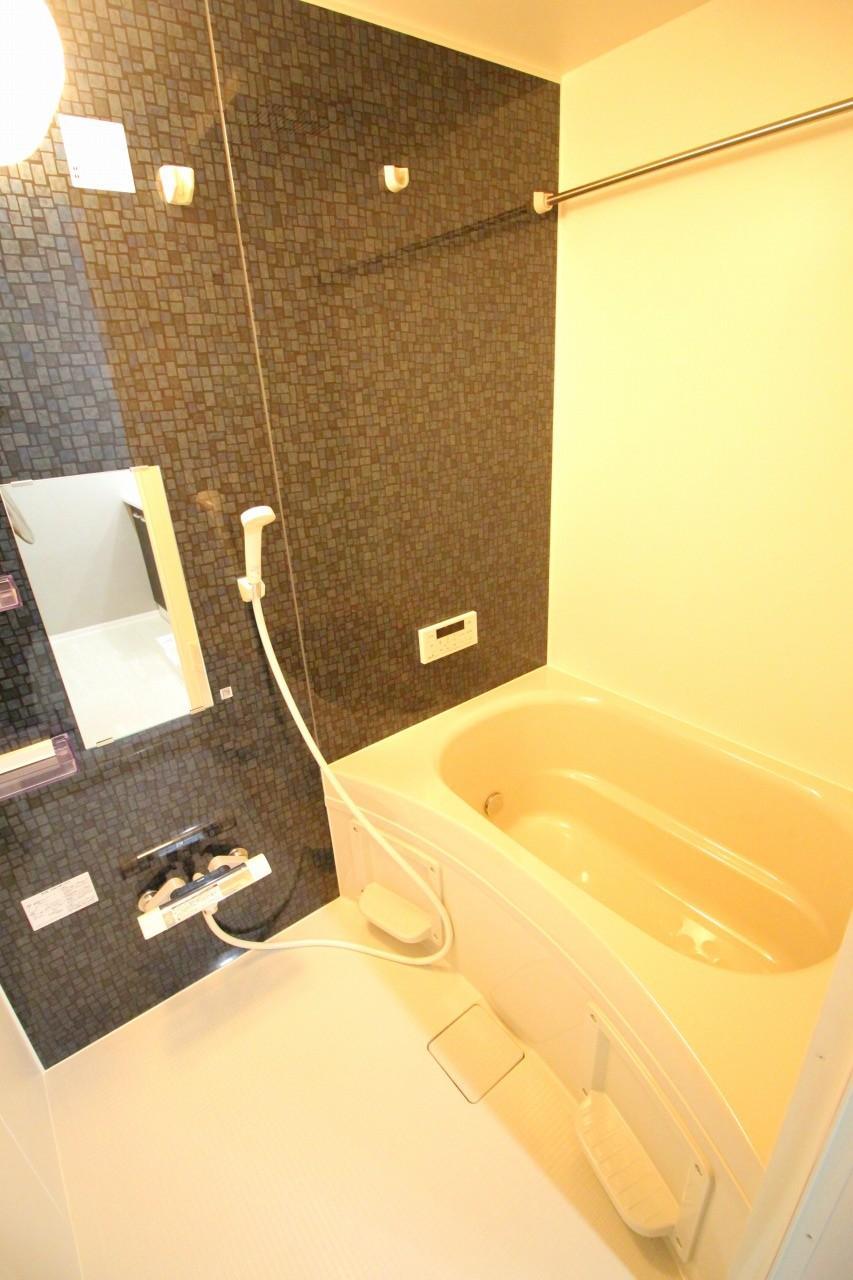 バス・シャワールーム　※写真他部屋参照