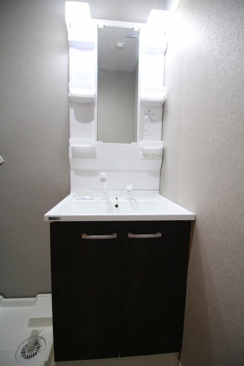 洗面設備　※写真他部屋参照