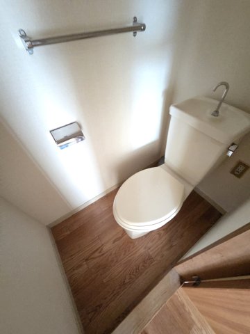 トイレ　※画像はリフォーム工事前の状態になります。