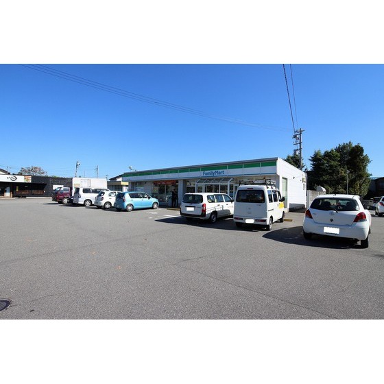 コンビニ　ファミリーマート富山千代田店（コンビニ）まで850m