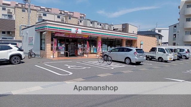 コンビニ　セブン－イレブン福岡宮竹小前店（コンビニ）まで213m