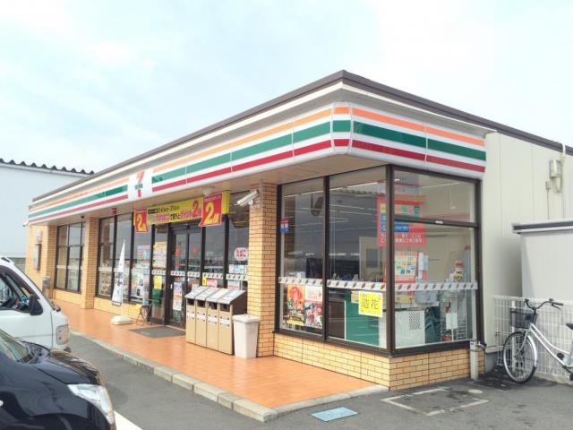 コンビニ　セブンイレブン（コンビニ）まで575m