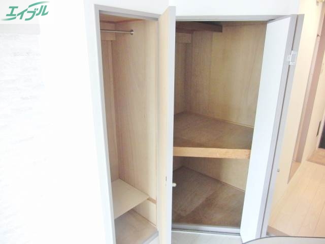 収納　収納スペース