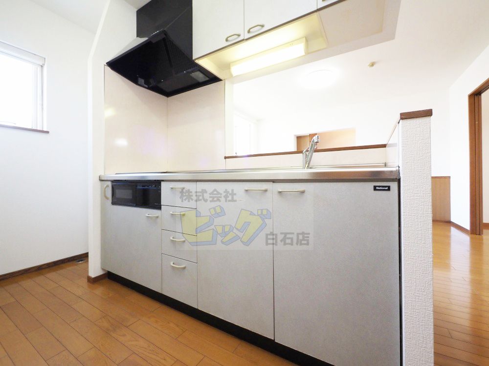 キッチン　人気の対面システムキッチンです♪