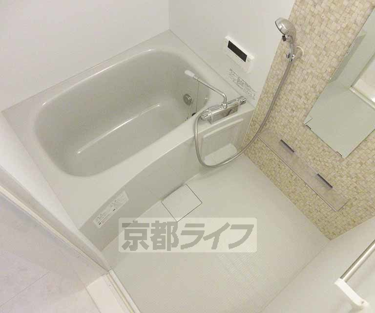 バス・シャワールーム　綺麗なお風呂です・