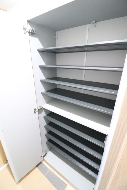 その他　トールタイプのシューズボックス