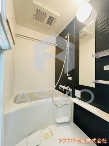 バス・シャワールーム　同マンション別部屋、参考写真