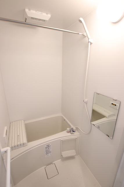 バス・シャワールーム　バスルーム