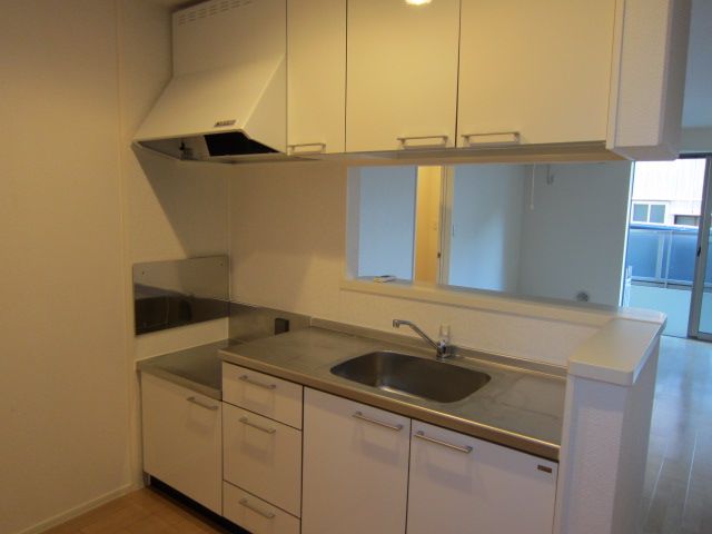 キッチン　ＩＨも対応できるキッチンです