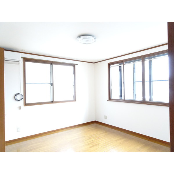 居室・リビング　全室角部屋