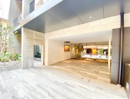 エントランス　エントランス