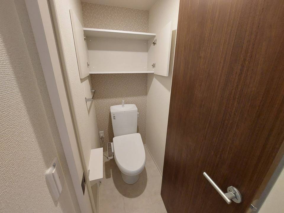 トイレ　トイレ