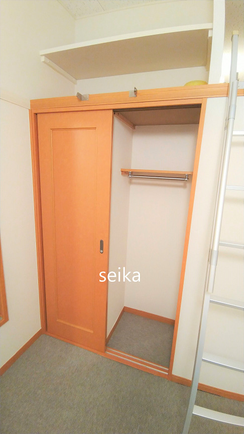 収納　クローゼット