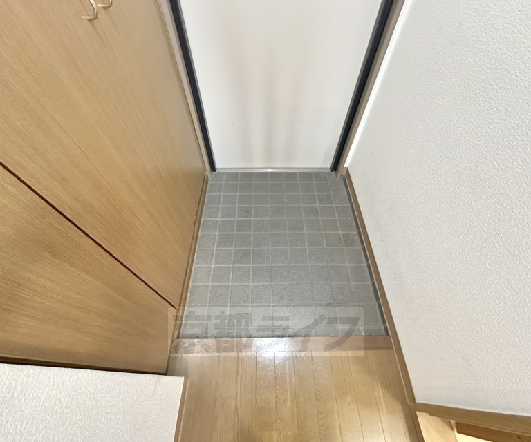 玄関　玄関からの視点です。