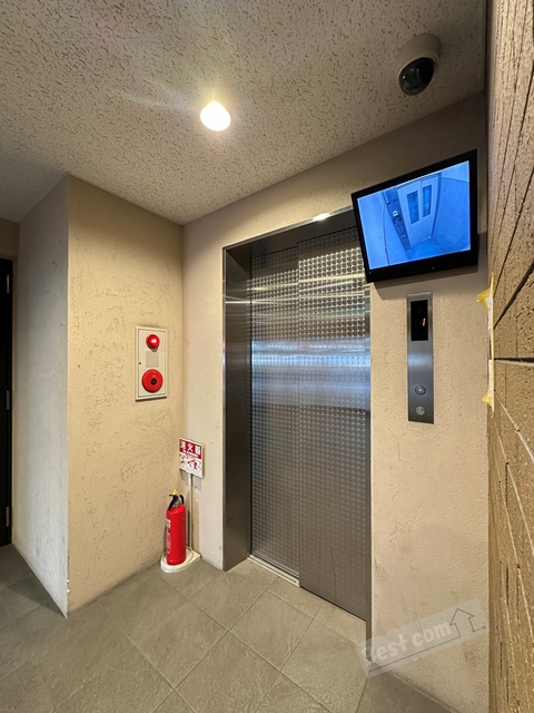 その他共有部分　エレベーター付き♪