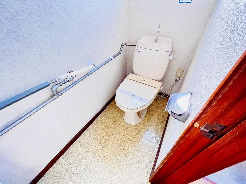 トイレ　トイレ