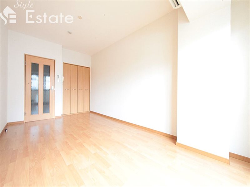 居室・リビング　内装