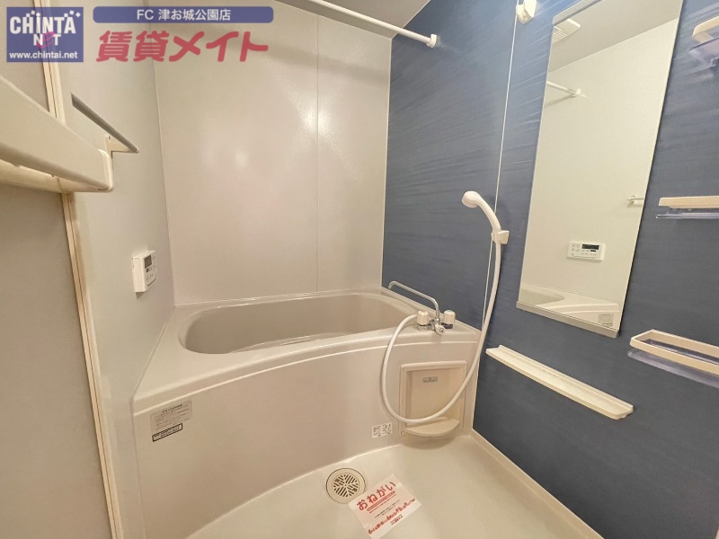 バス・シャワールーム　同型参考写真