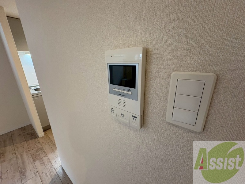 セキュリティ　ＴＶモニター付インターホンです。来客者の顔が見えるので安心！