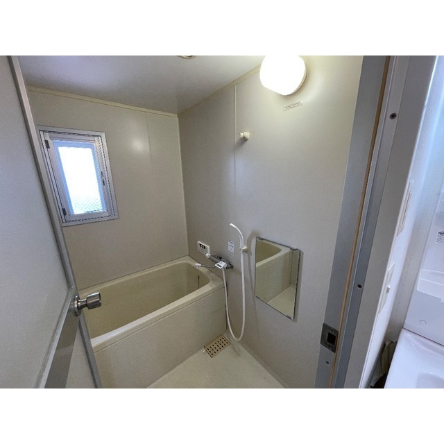 バス・シャワールーム　ゆったり過ごせるお風呂です