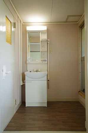 洗面設備　室内洗濯機置き場