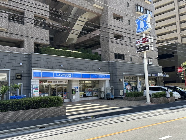 コンビニ　ローソン所沢元町店（コンビニ）まで247m
