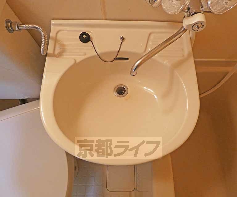 洗面設備　洗面台です。