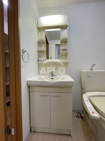 洗面設備　アーデン和泉町　独立洗面台