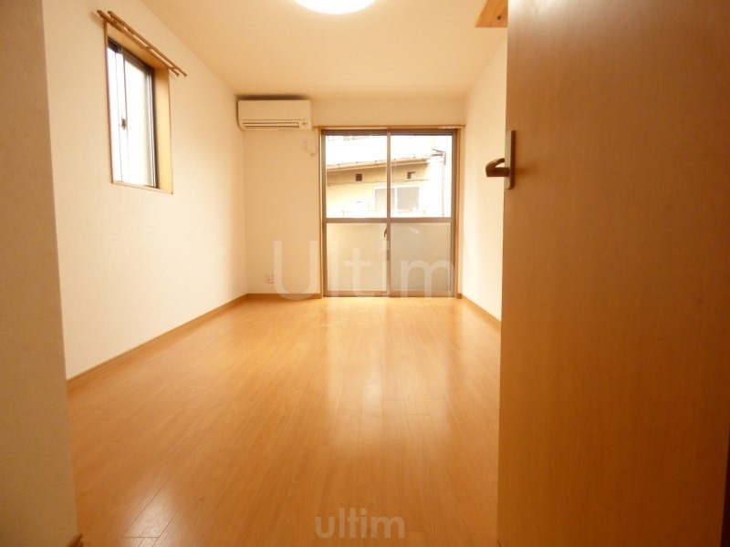 居室・リビング　※同タイプの他のお部屋です