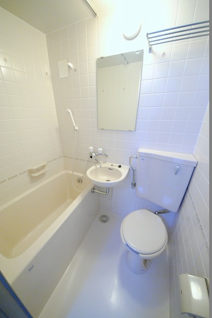 バス・シャワールーム　写真は５０７号室