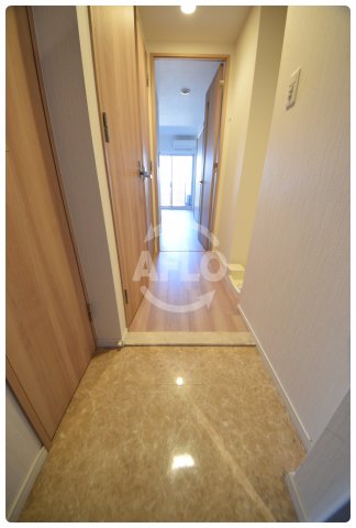 玄関　Front Field天王寺　玄関