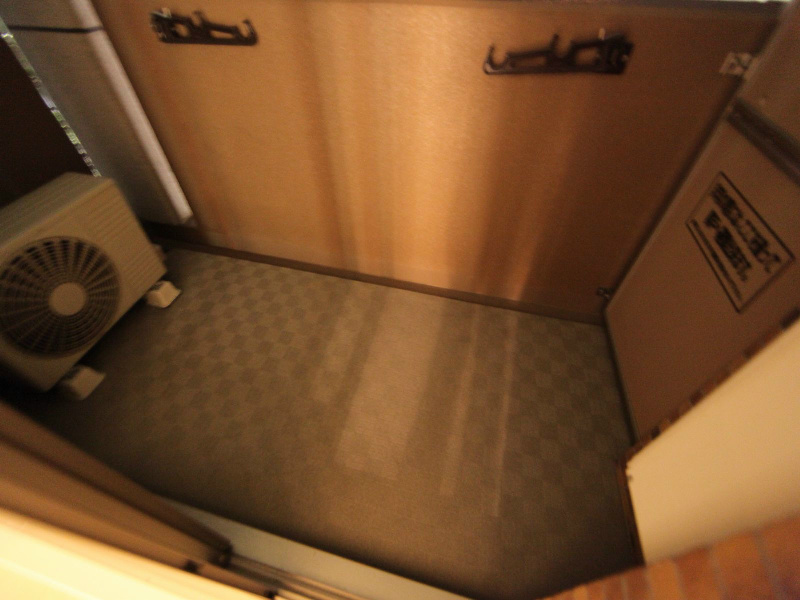 バルコニー　バルコニー　洗濯物が干せます