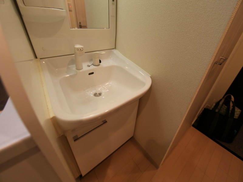 洗面設備　独立洗面台（シャンプードレッサー）洗濯機用意できます