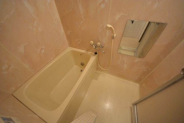 バス・シャワールーム　浴室