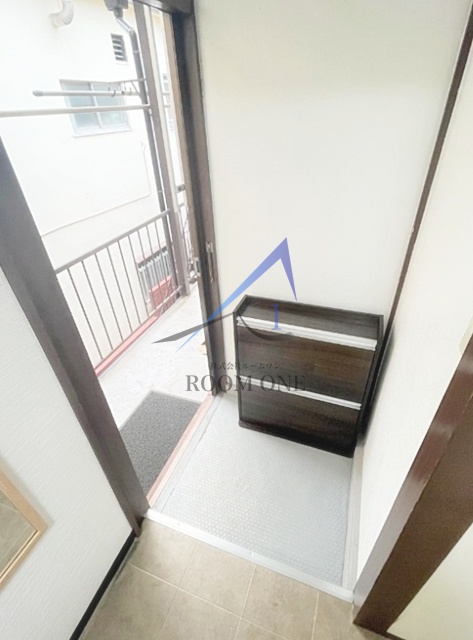 玄関　玄関です。