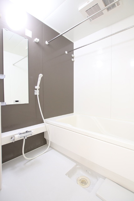 バス・シャワールーム　浴室