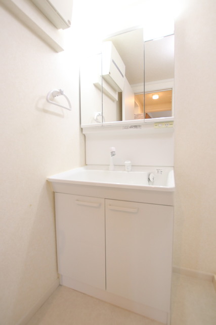 洗面設備　洗髪洗面化粧台